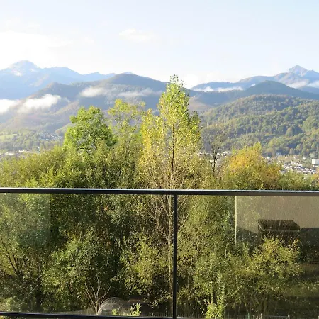 Villa Récente , Au Calme Vue Sur Les Pyrénées *